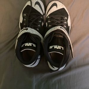 Nike Lebron Zoom Solider VIII 8.5